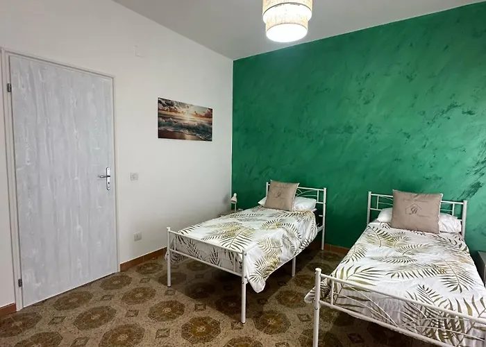 Greta דירה טרופאה